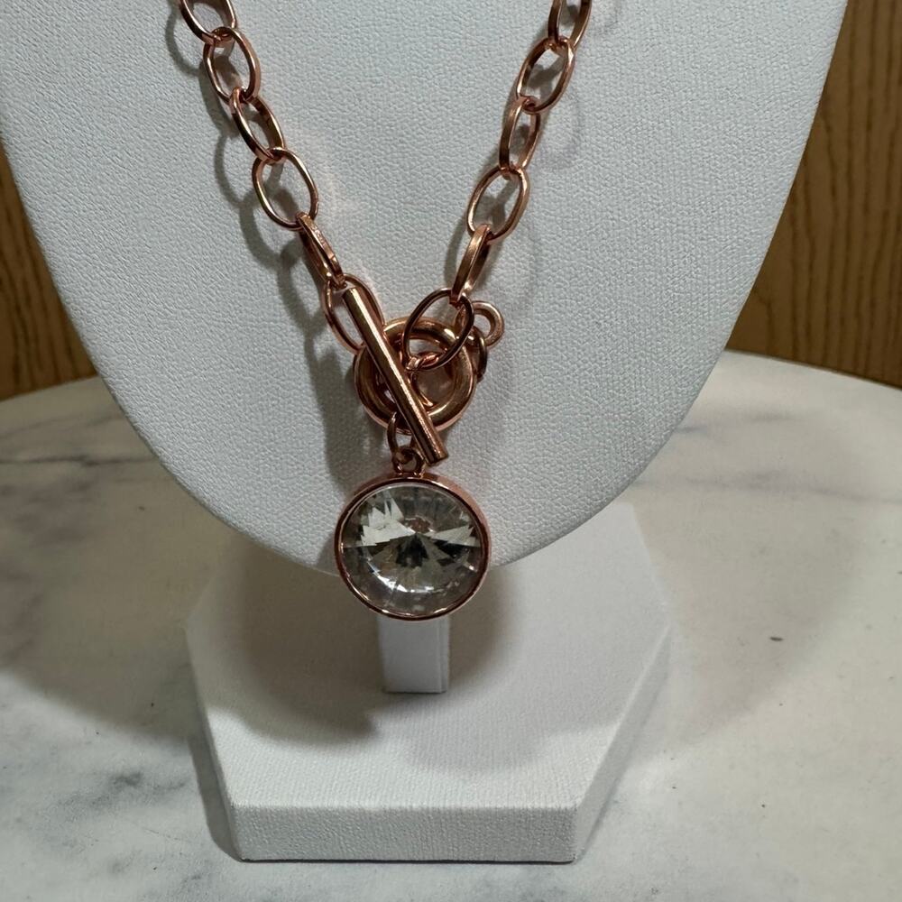 Necklace NWOT rose gold tone